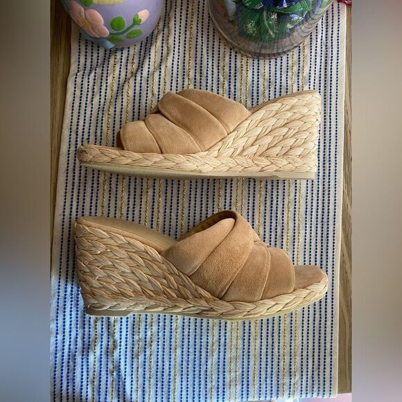 VINCE Women Gilian Suede Wedge Sandal Blonde Size 8M Beige NEW - Picture 15 of 16